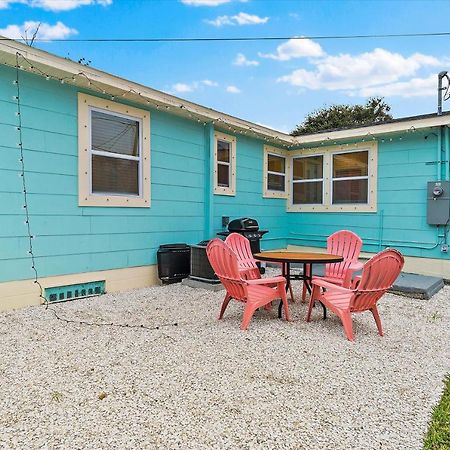 Quaint Gulfport Beach Bungalow Sint-Petersburg Buitenkant foto